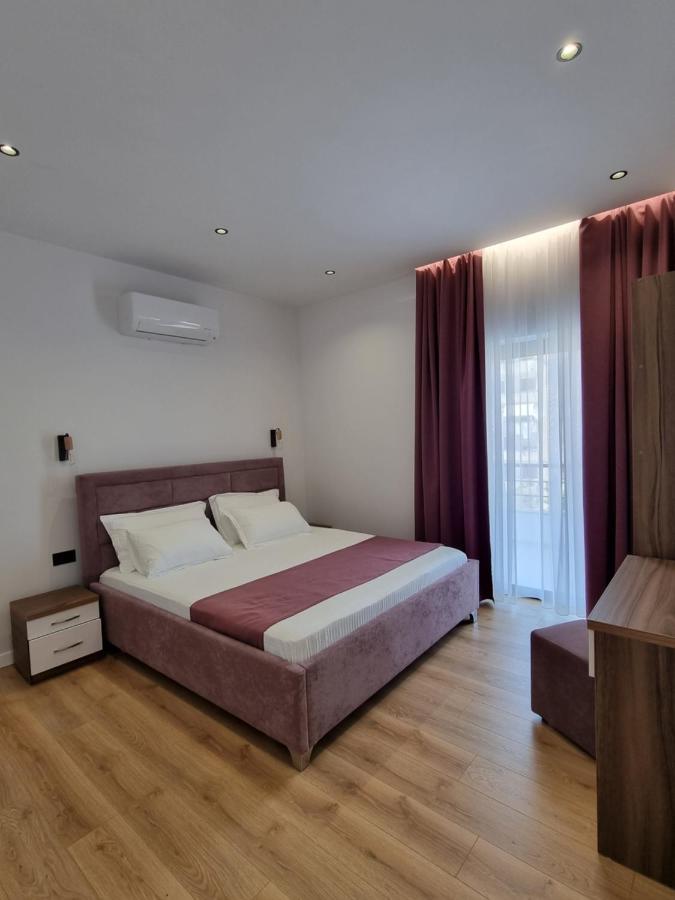 White Villa Permet Bagian luar foto